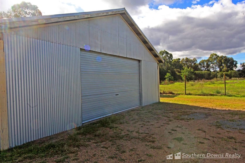 Click to view all images 43 Fitzroy Street Warwick QLD 4370 - Image 1
