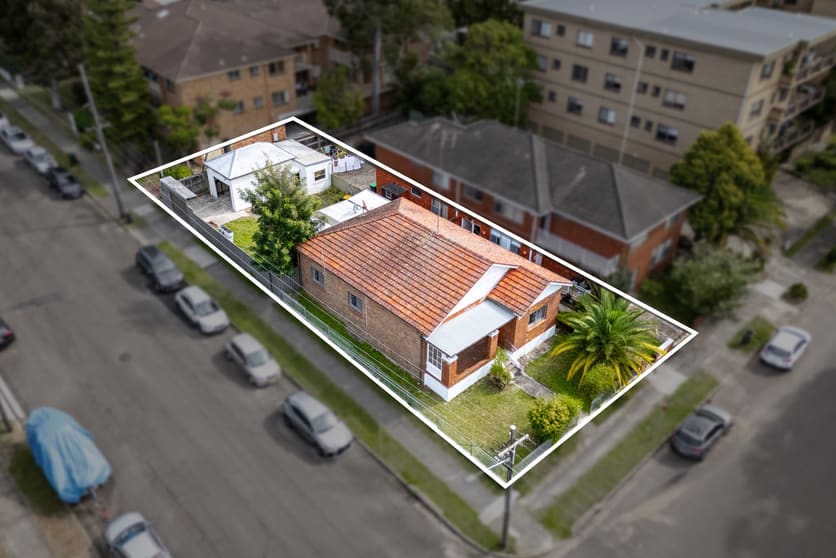 Click to view all images 31 Garfield Street Carlton NSW 2218 - Image 1