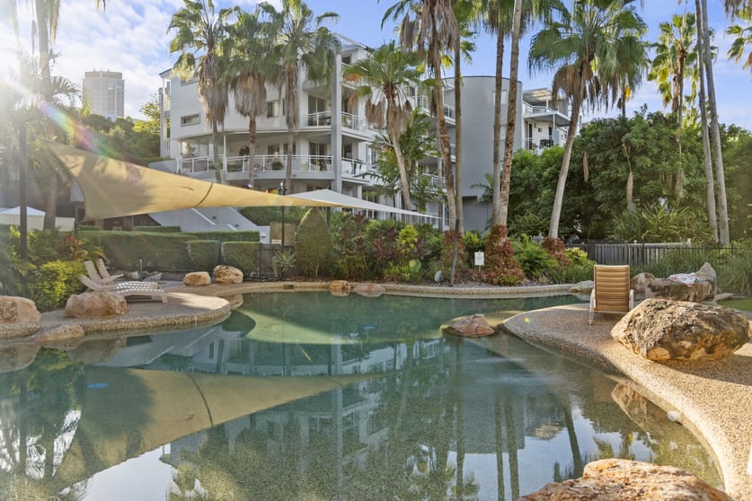 Click to view all images Kangaroo Point QLD 4169 - Image 2