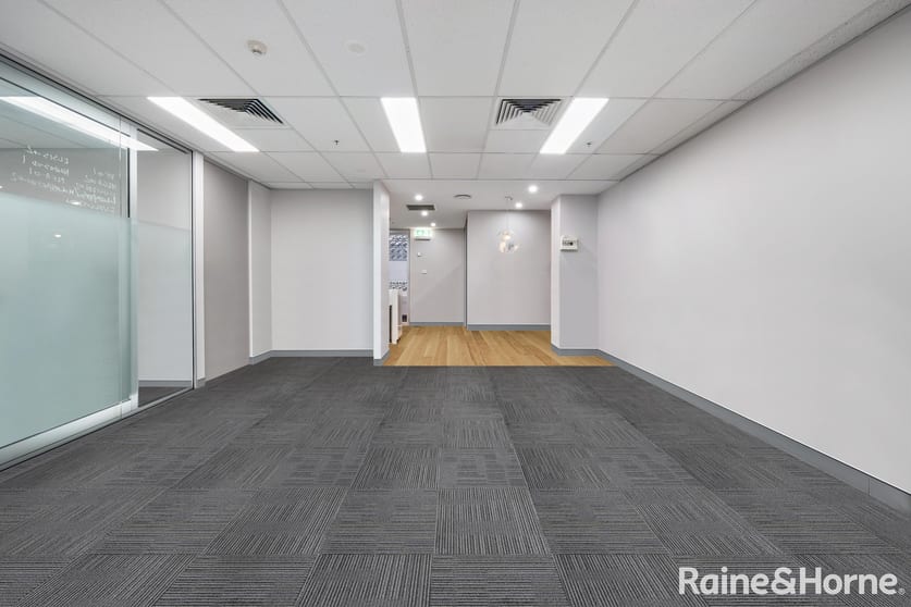 Click to view all images 508/315-321 Pitt Street Sydney NSW 2000 - Image 3