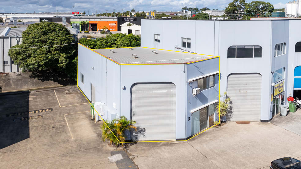 Click to view all images 3/229 Brisbane Road Biggera Waters QLD 4216 - Image 1
