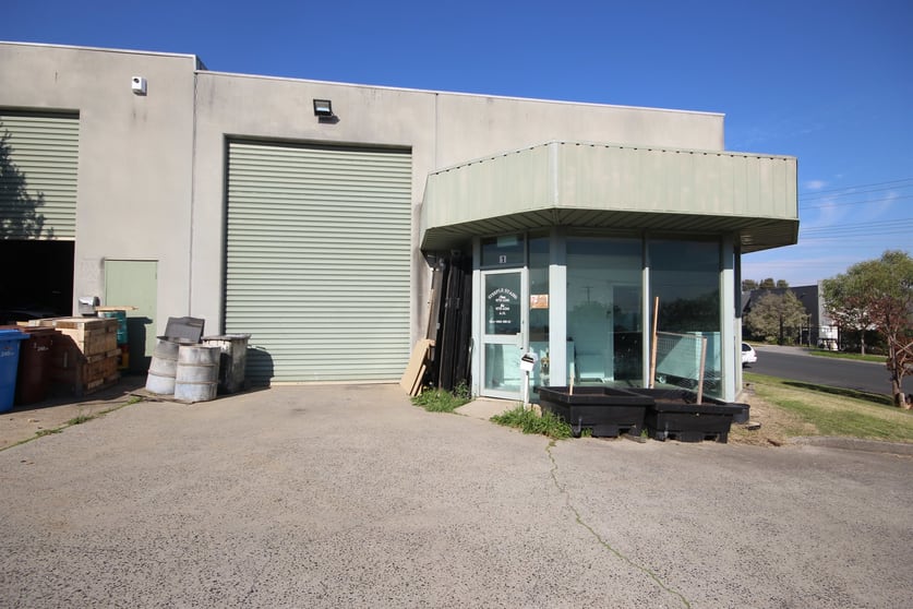 Click to view all images 1/7 Viewtech Place Rowville VIC 3178 - Image 2