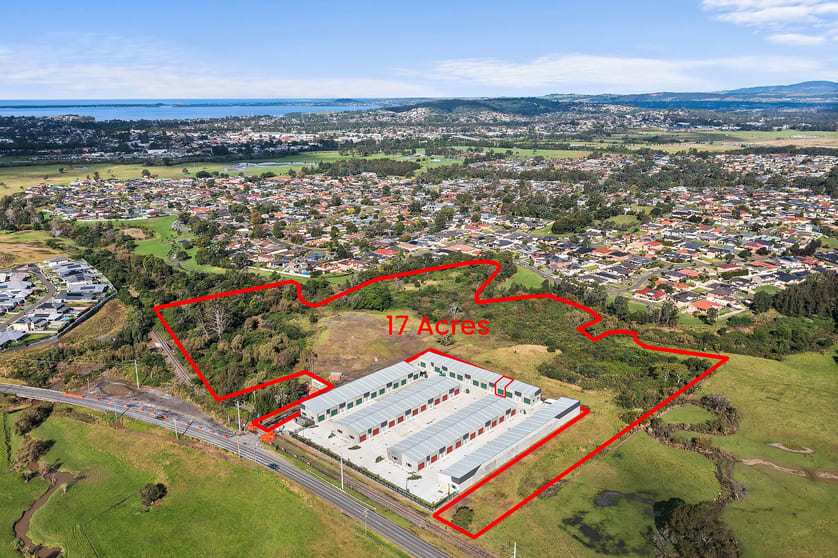 Click to view all images 401 West Dapto Road Horsley NSW 2530 - Image 1