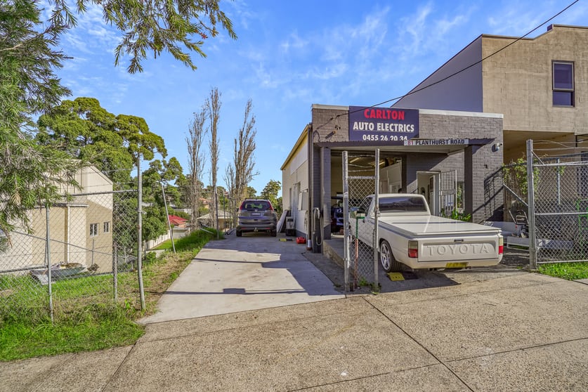 Click to view all images 81 Planthurst Road Carlton NSW 2218 - Image 2