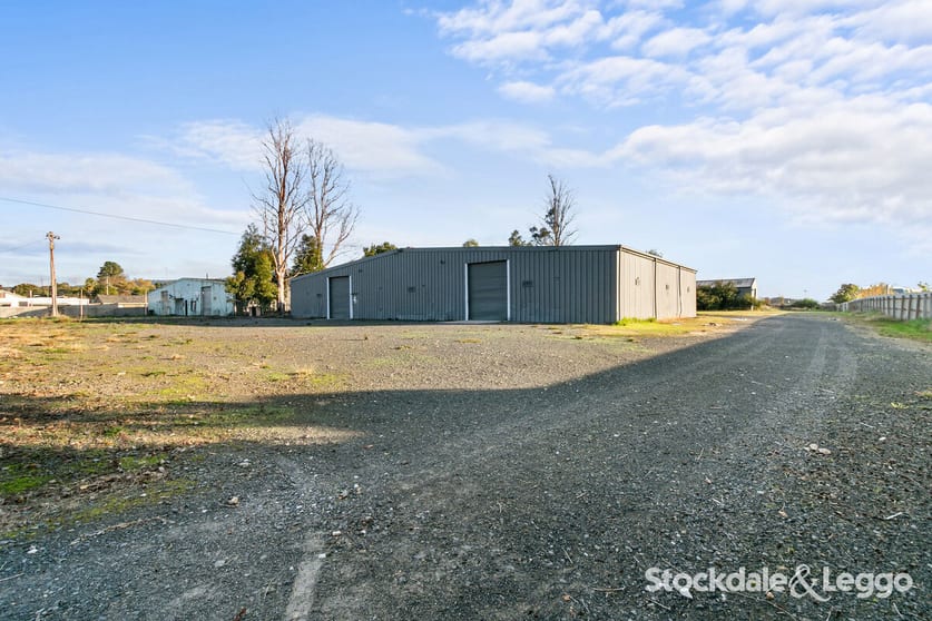 Click to view all images 4 Mena Street Moe VIC 3825 - Image 3