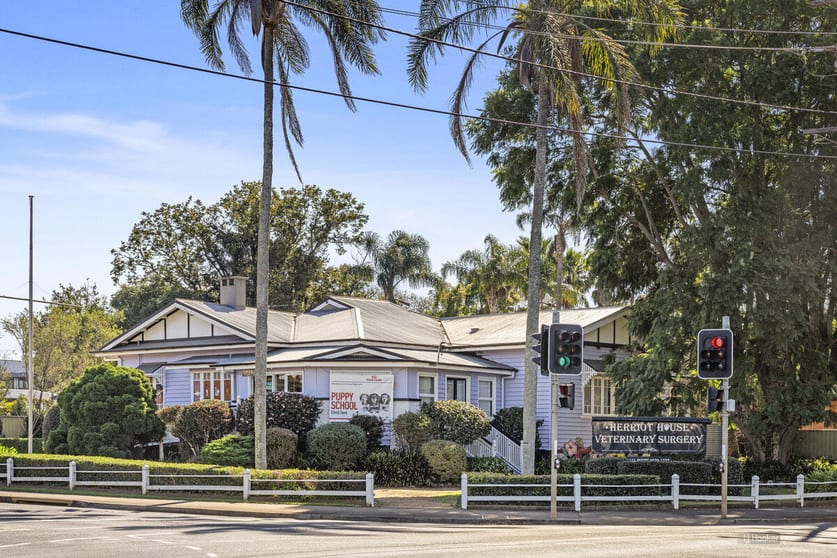 Click to view all images 143 West Street Newtown QLD 4350 - Image 1