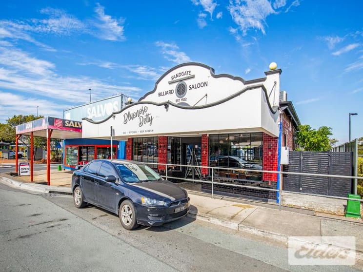 Click to view all images 73 Rainbow Street Sandgate QLD 4017 - Image 1