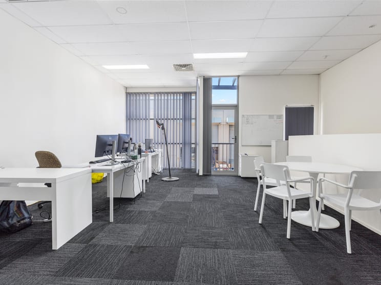Click to view all images 12/55 Newton Road Wetherill Park NSW 2164 - Image 2