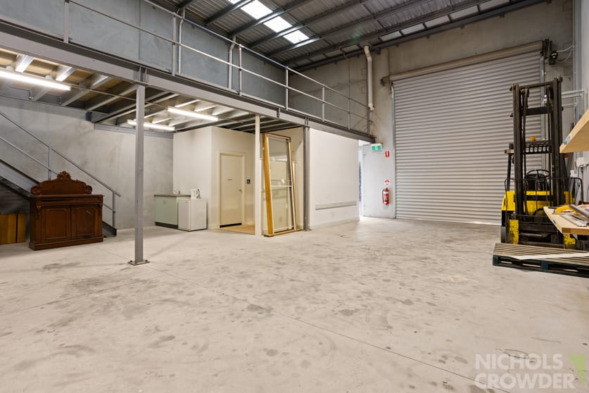 Click to view all images 5/3 Thamer Street Rosebud VIC 3939 - Image 2