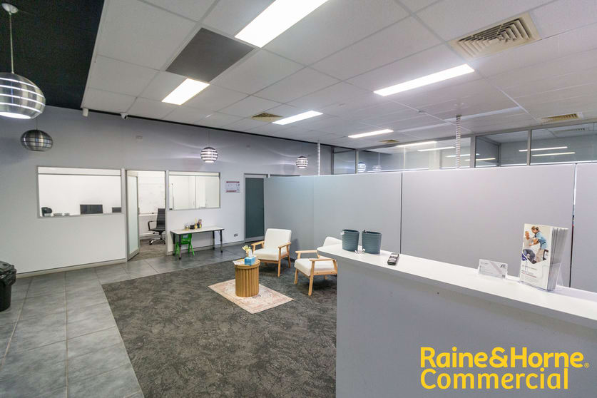 Click to view all images 2/1 Commercial Avenue Dubbo NSW 2830 - Image 2