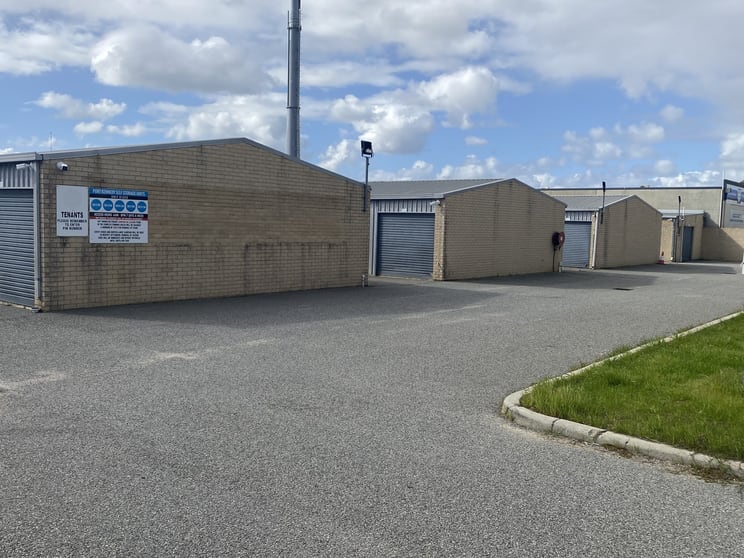 Click to view all images 9/11 Crowley Street Port Kennedy WA 6172 - Image 2