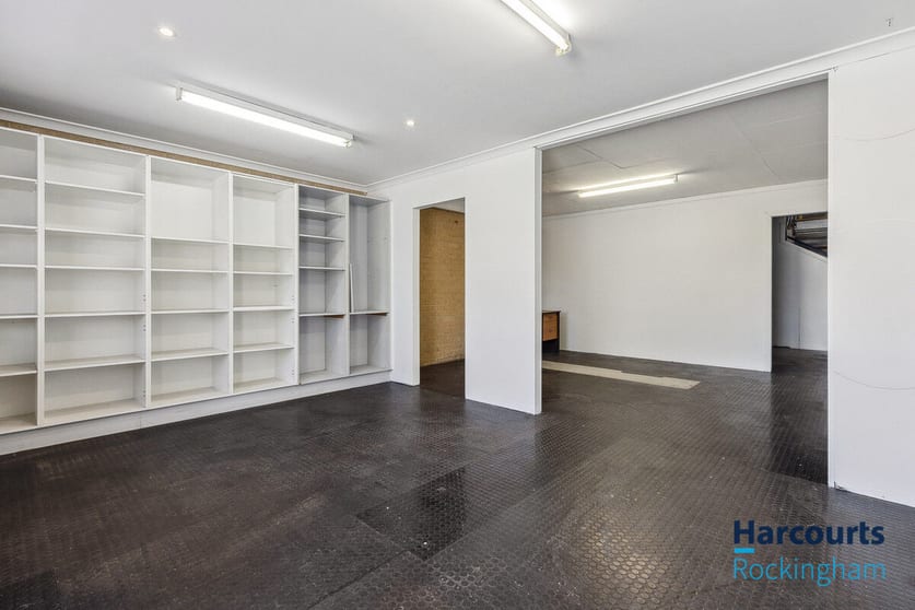 Click to view all images 1/9 Day Road Rockingham WA 6168 - Image 2