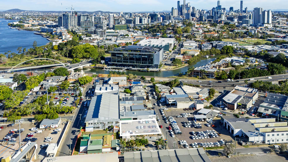 Click to view all images 21A&B Hutcheson Street Albion QLD 4010 - Image 3