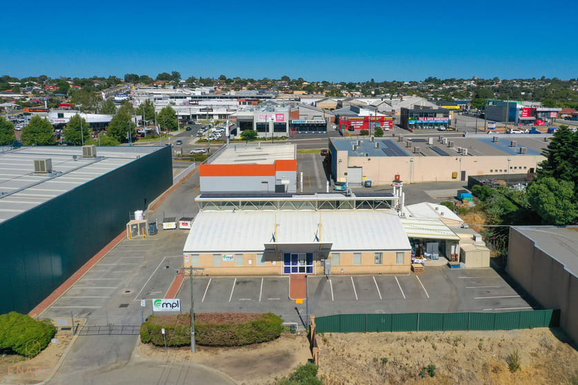 Click to view all images 16 Hayden Court Myaree WA 6154 - Image 1