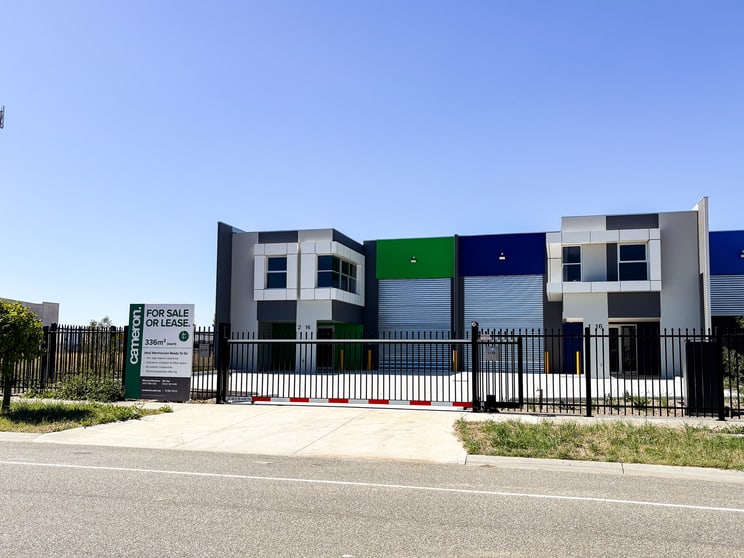 Click to view all images 1 & 2/16 Silvretta Court Clyde North VIC 3978 - Image 3