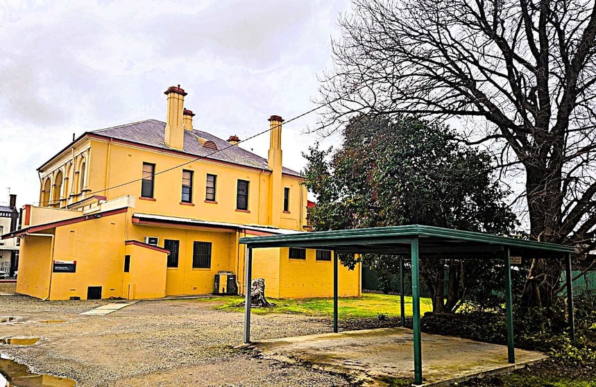 Click to view all images 254 Parker St Cootamundra NSW 2590 - Image 3