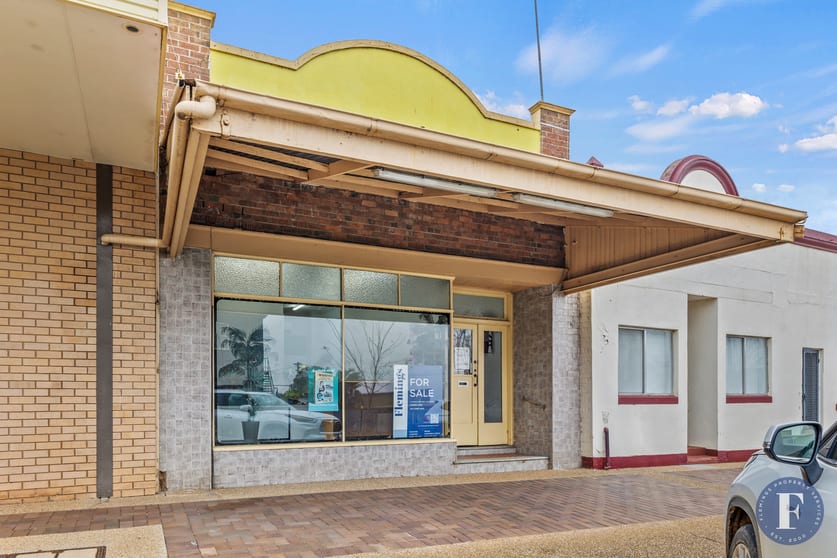 Click to view all images 10 Neill Street Harden NSW 2587 - Image 1