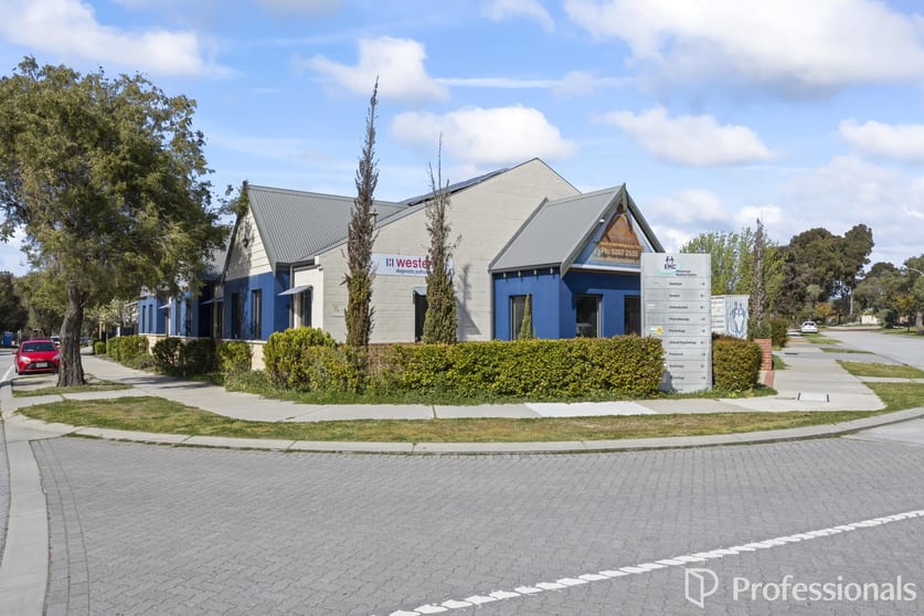51 Mornington Parkway Ellenbrook WA 6069 - Image 2