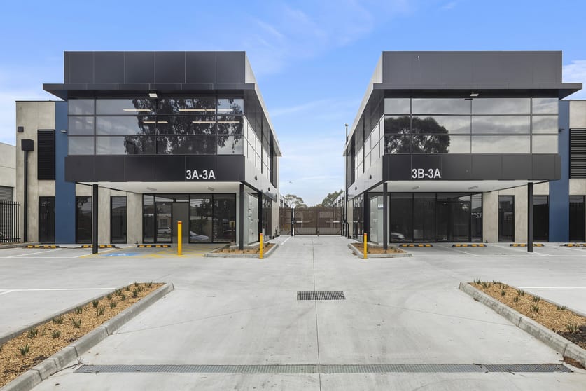 Click to view all images 3/3a Newlands Road Reservoir VIC 3073 - Image 1