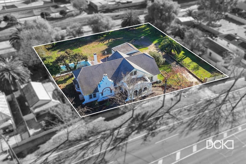Click to view all images 316 - 320 High Street Golden Square VIC 3555 - Image 1