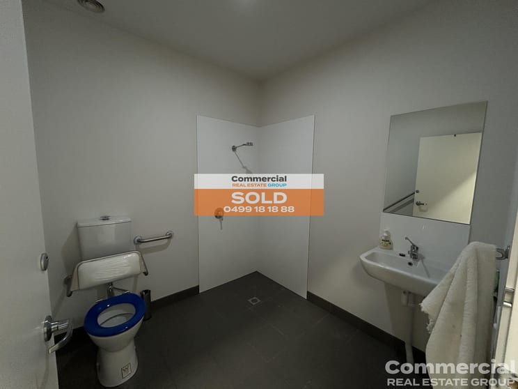 Click to view all images 24 Tesmar Circuit Chirnside Park VIC 3116 - Image 3
