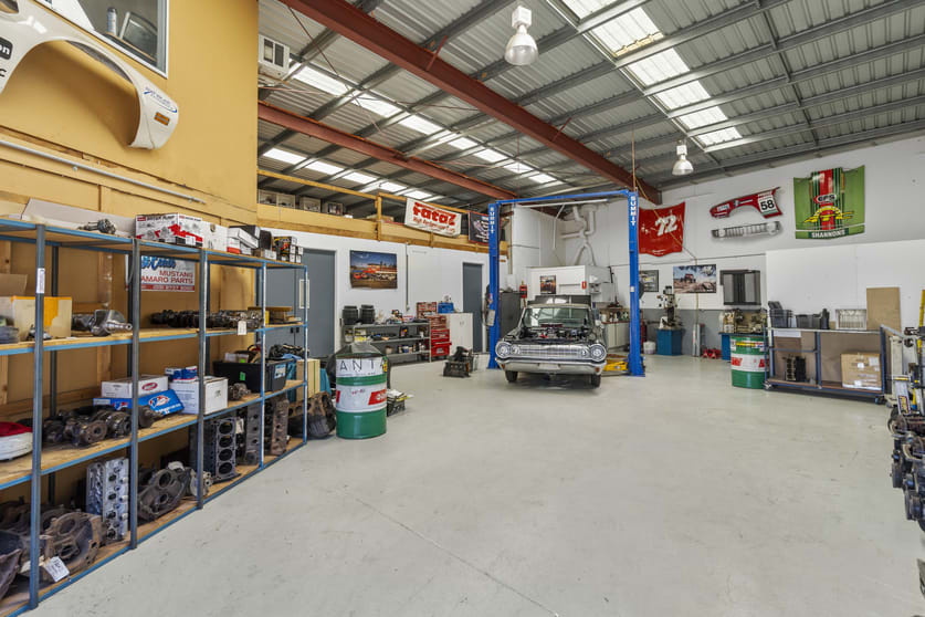 Click to view all images 2/9-11 Steel Street Capalaba QLD 4157 - Image 2