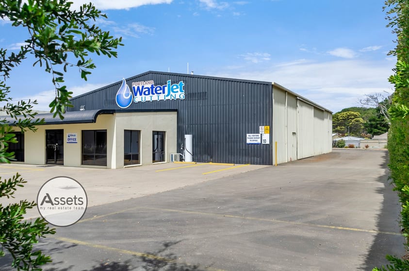 Click to view all images 4 Cellana Court Portland VIC 3305 - Image 1