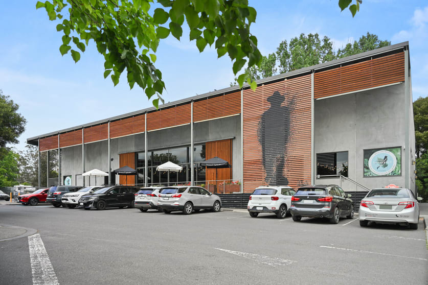 Click to view all images 334 Maroondah Highway Healesville VIC 3777 - Image 1