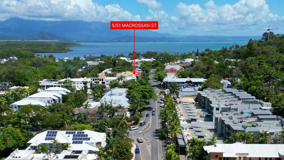 Click to view all images SHOP 5/51 Macrossan St Port Douglas QLD 4877 - Image 1