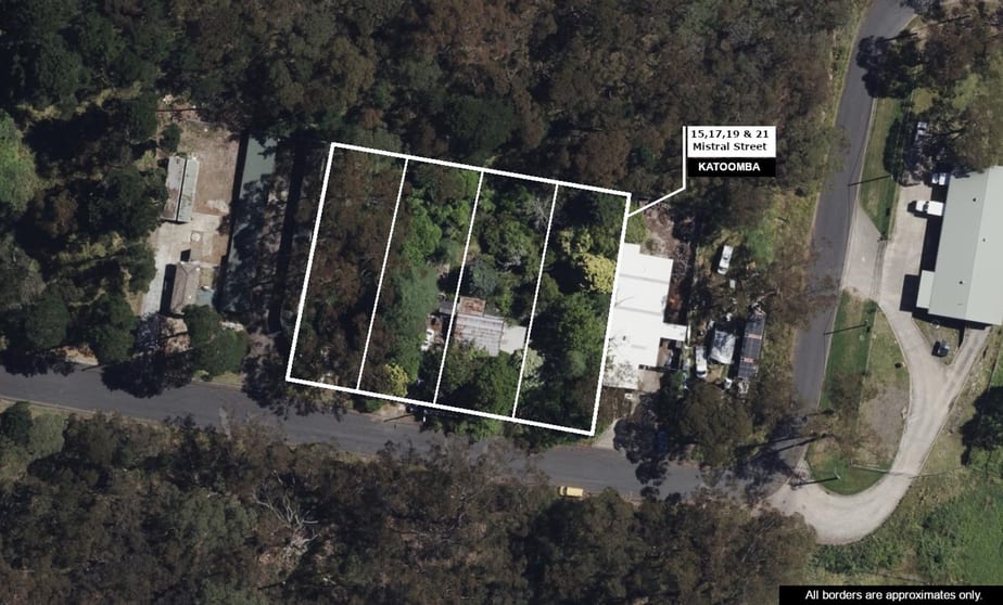 Click to view all images 15, 17, 19 & 21 Mistral Street Katoomba NSW 2780 - Image 1