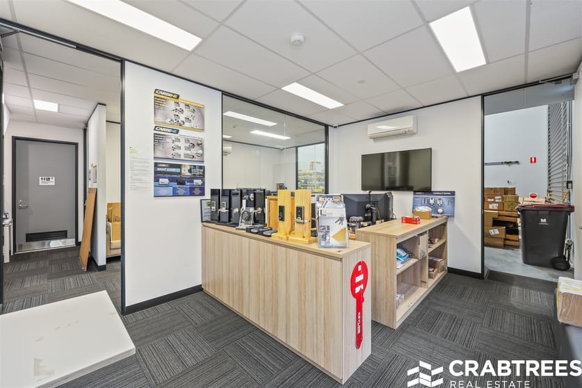 Click to view all images 3/39-43 Duerdin Street Notting Hill VIC 3168 - Image 3