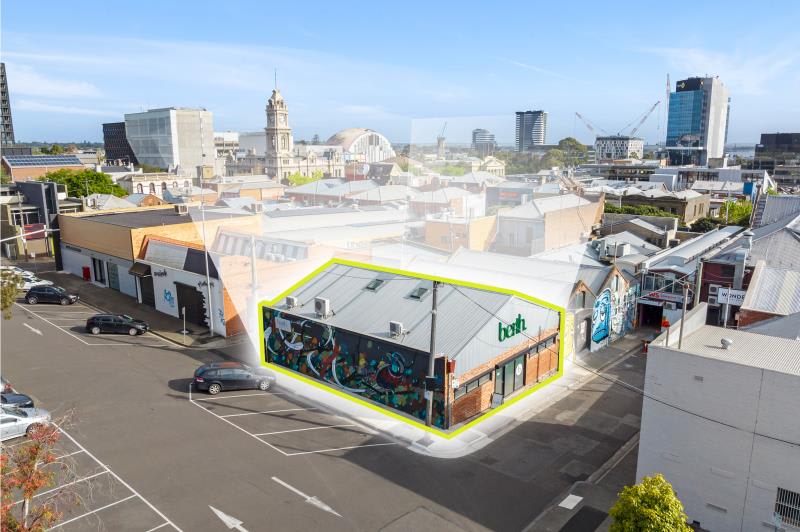 Click to view all images 2 Wright Place Geelong VIC 3220 - Image 2