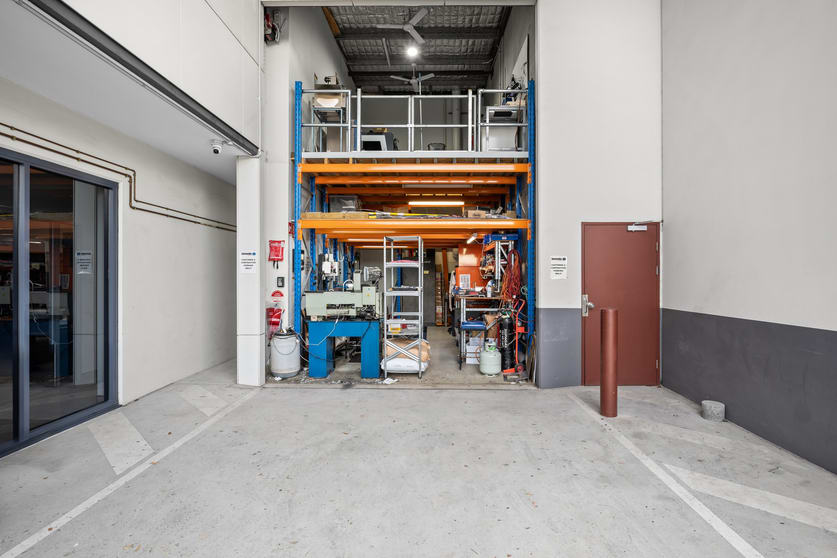 Click to view all images 12 Walker Street Tennyson QLD 4105 - Image 3