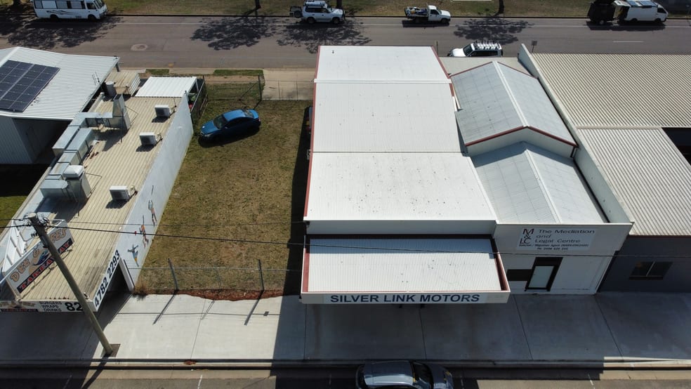 Click to view all images 84-86 Eighth Avenue Home Hill QLD 4806 - Image 3