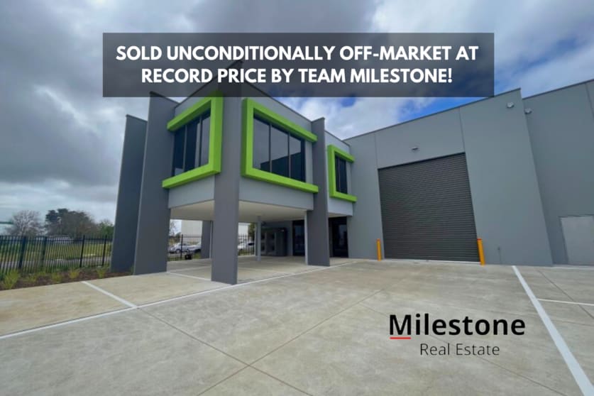Click to view all images 30 Gwen Road Cranbourne West VIC 3977 - Image 1