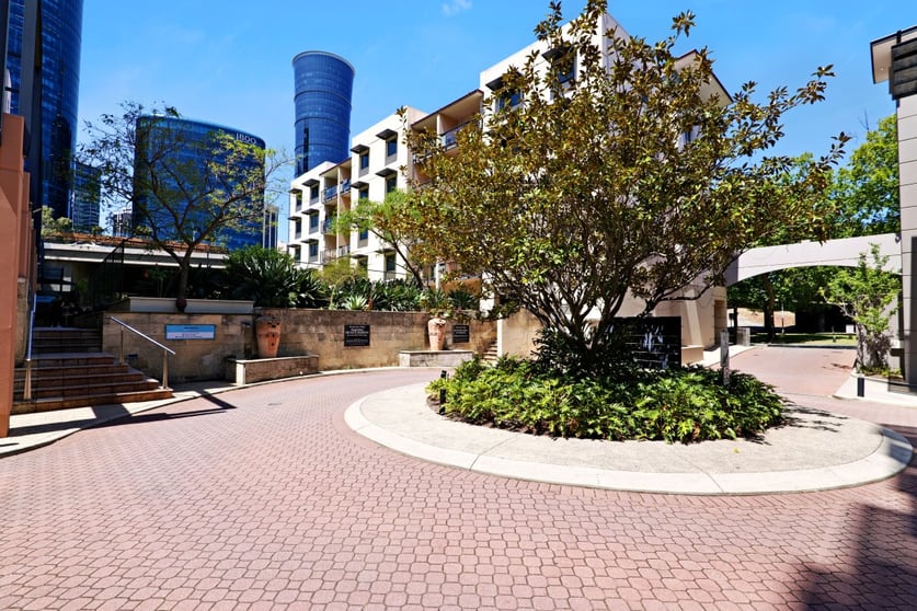 Click to view all images 4/110 Mounts Bay Road Perth WA 6000 - Image 2