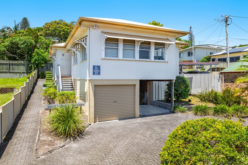 Click to view all images 2/22 Yamba Street Yamba NSW 2464 - Image 3