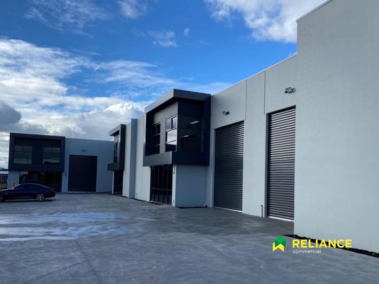 Click to view all images 1/11 Dazln Drive Melton VIC 3337 - Image 3