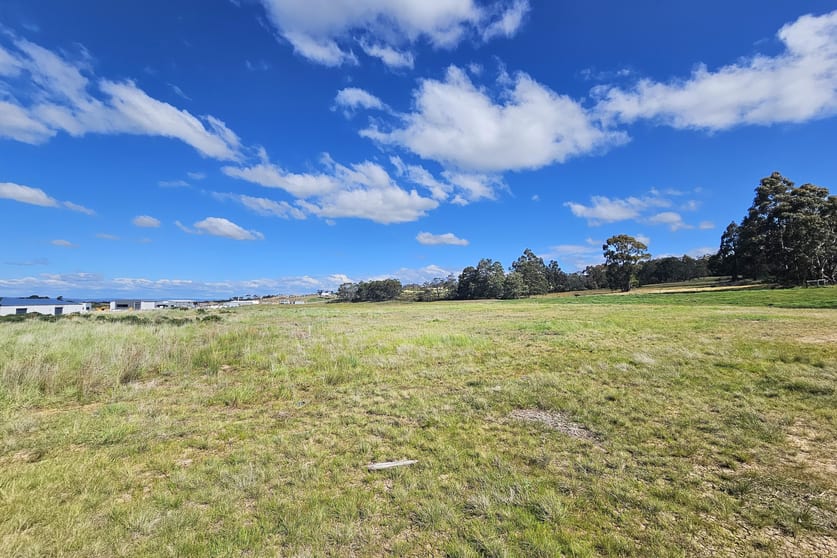 Click to view all images 7 Munro Street Western Junction TAS 7212 - Image 3