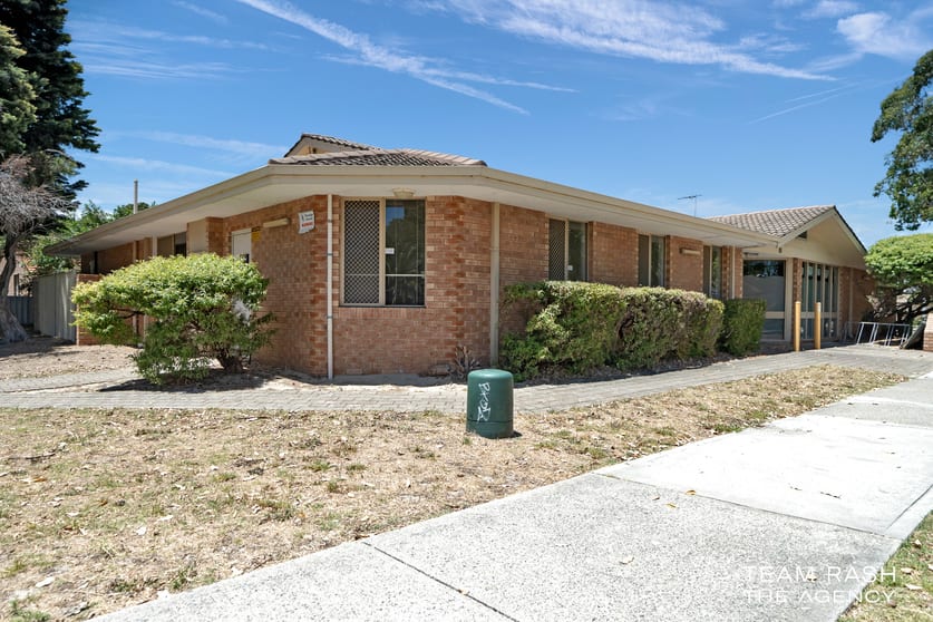 Click to view all images 86 Eudoria Street Gosnells WA 6110 - Image 2