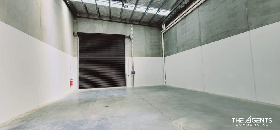 Click to view all images Longford Road Epping VIC 3076 - Image 3