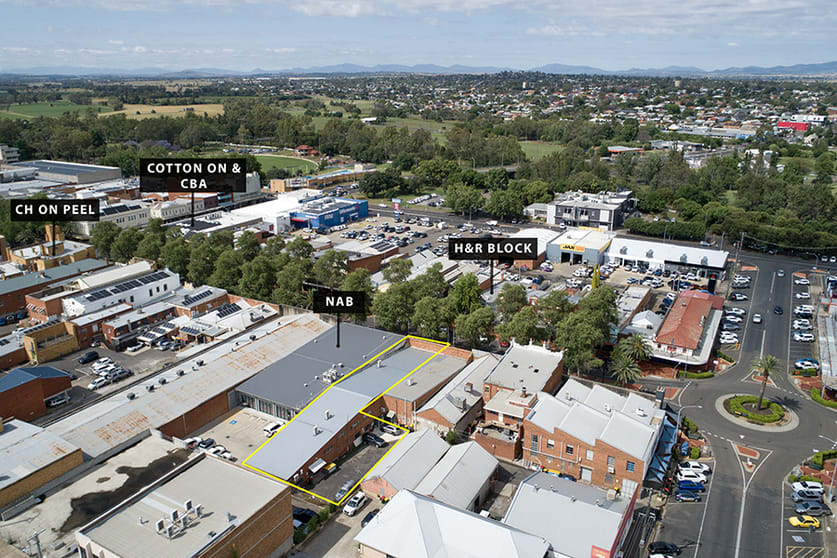 Click to view all images 284 Peel Street Tamworth NSW 2340 - Image 1