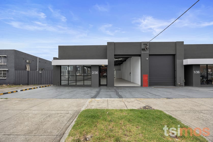 Click to view all images 2/36 Roberna Street Moorabbin VIC 3189 - Image 2