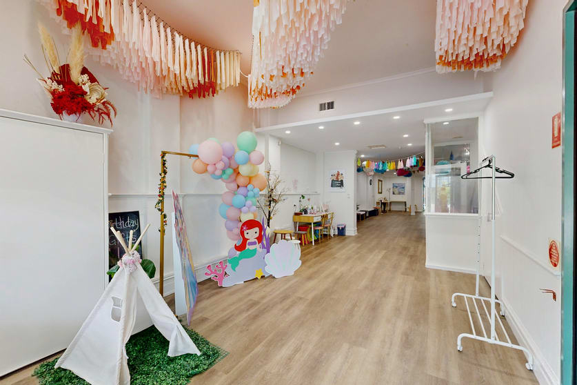 Click to view all images 189 McKinnon Road Mckinnon VIC 3204 - Image 2