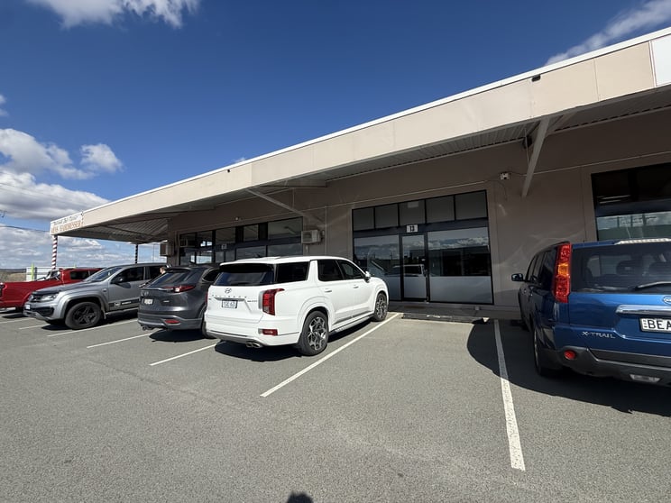 Unit 13/41-45 Tennant Street Fyshwick ACT 2609 - Image 1