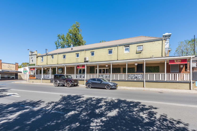 Click to view all images 481 Argyle Street Moss Vale NSW 2577 - Image 2