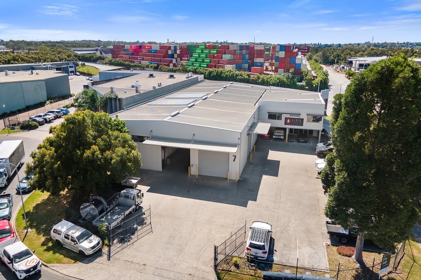Click to view all images 7 Londor Close Hemmant QLD 4174 - Image 1