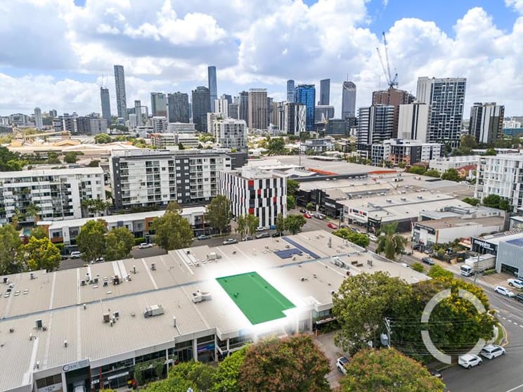 Click to view all images 4/237 Montague Road West End QLD 4101 - Image 1