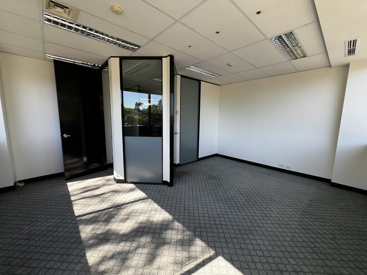 Click to view all images Suite 304/1 Princess Street Kew VIC 3101 - Image 2