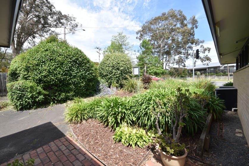 26A Charles Street Mooroolbark VIC 3138 - Image 2